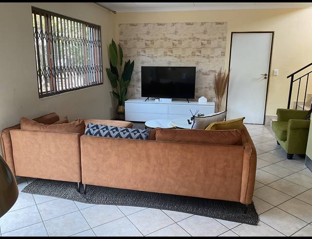3 BEDROOM TOWNHOUSE FOR SALE IN THE REEDS